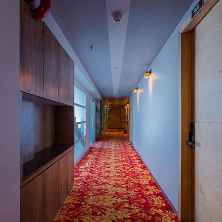 גנדהינאגר Hotel The Grand Heaven מראה חיצוני תמונה